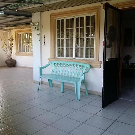 Bridgeview Hotel Laoag Exteriér fotografie